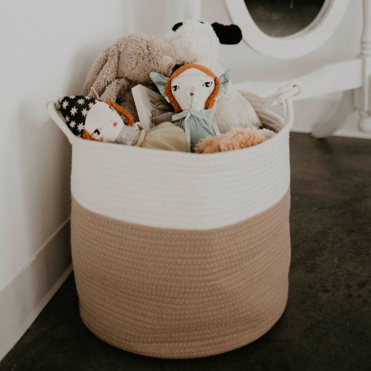 Two-Tone Rope Storage Basket