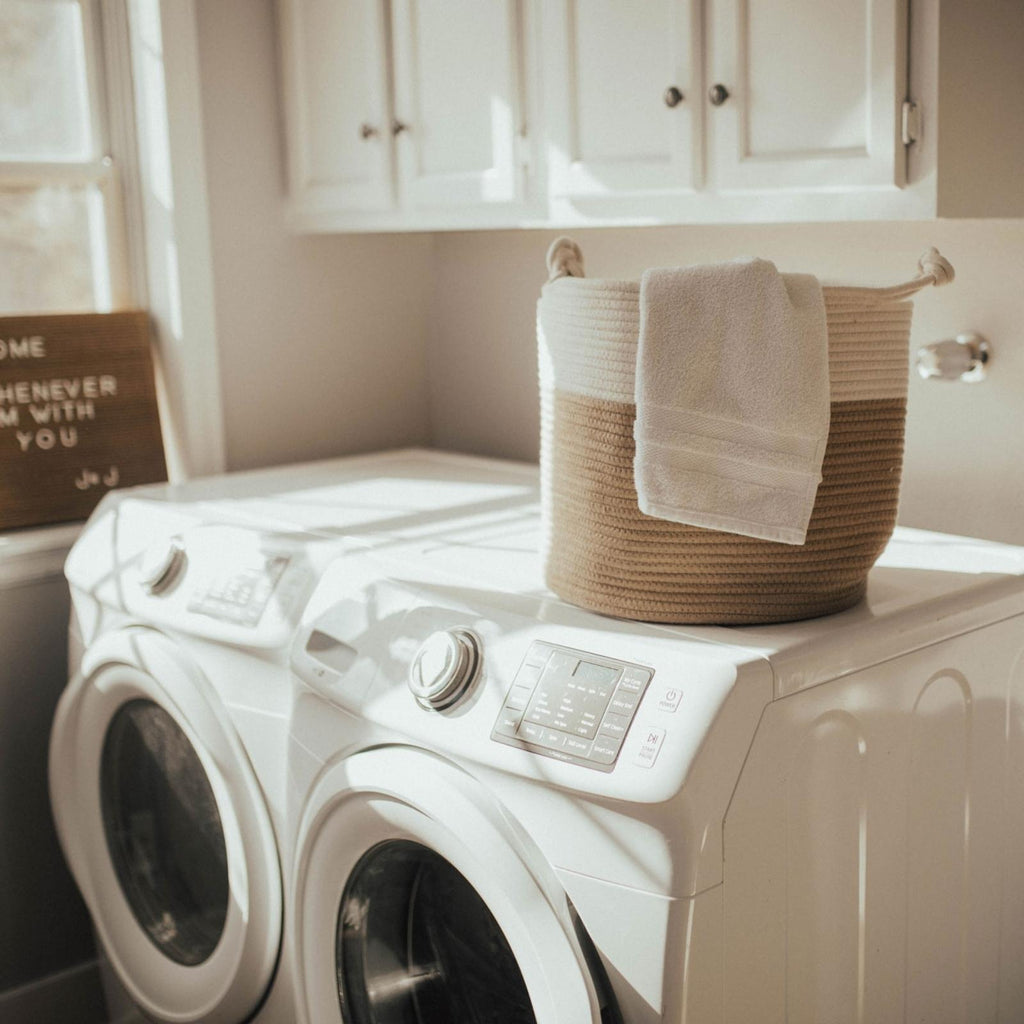 Two-Tone Rope Storage Basket